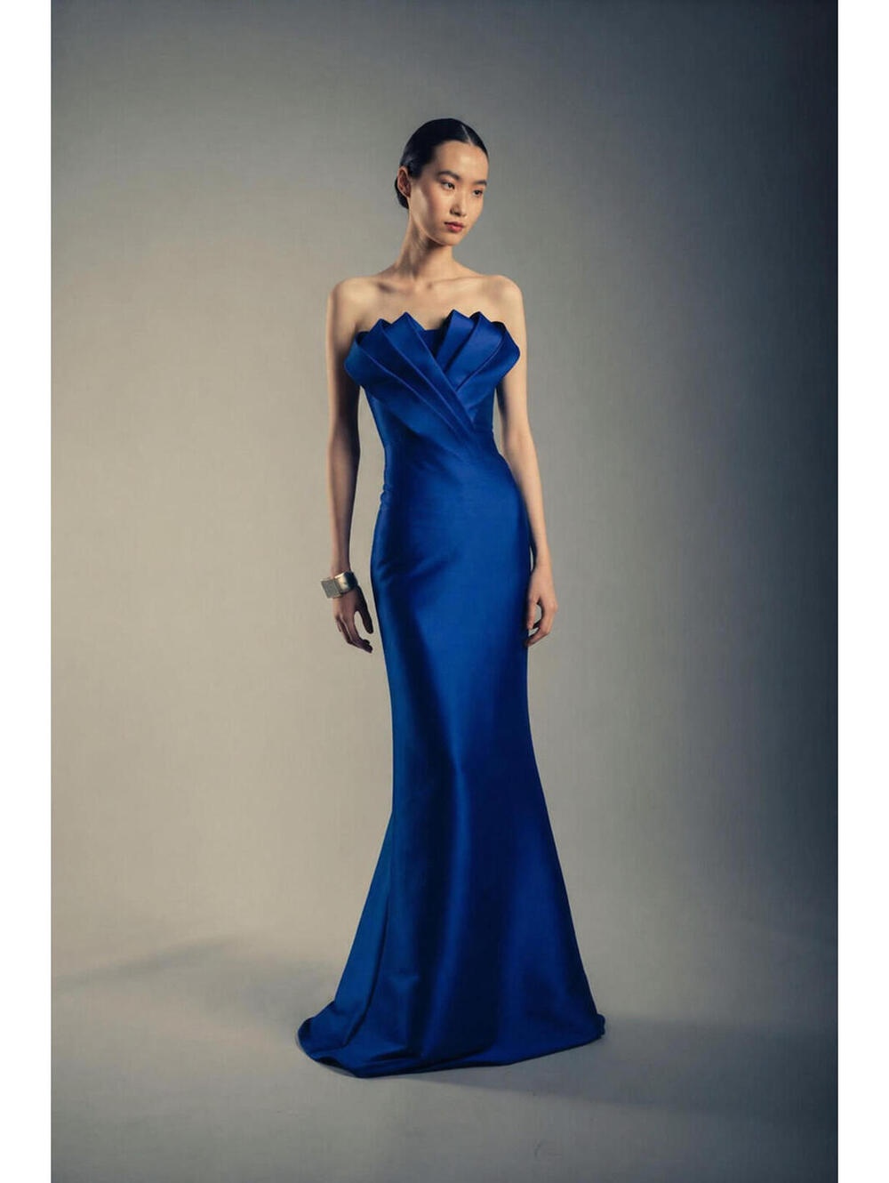 Badgley Mischka Strapless Mermaid Gown Architectural Bodice Cobalt Blue sz 0